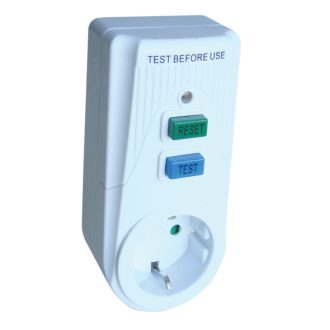   TFGA-1 Áram-védőkapcsolós adapter, oldalsó védőérintkezővel16A, 30mA, 1.5kA, IP40, A / AC